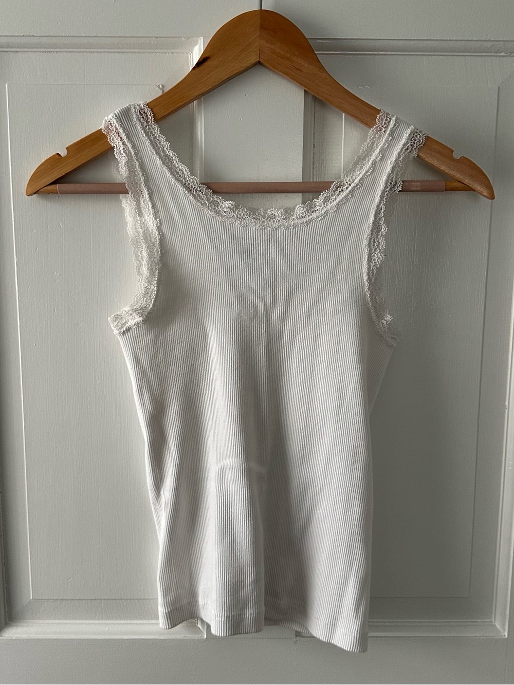 Brandy Melville - Tank - Picture 3 of 3
